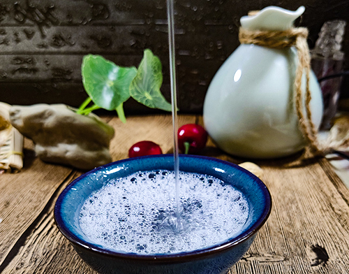 古人上戰(zhàn)場前還要溫酒喝，為何現(xiàn)代人卻很少溫酒喝？